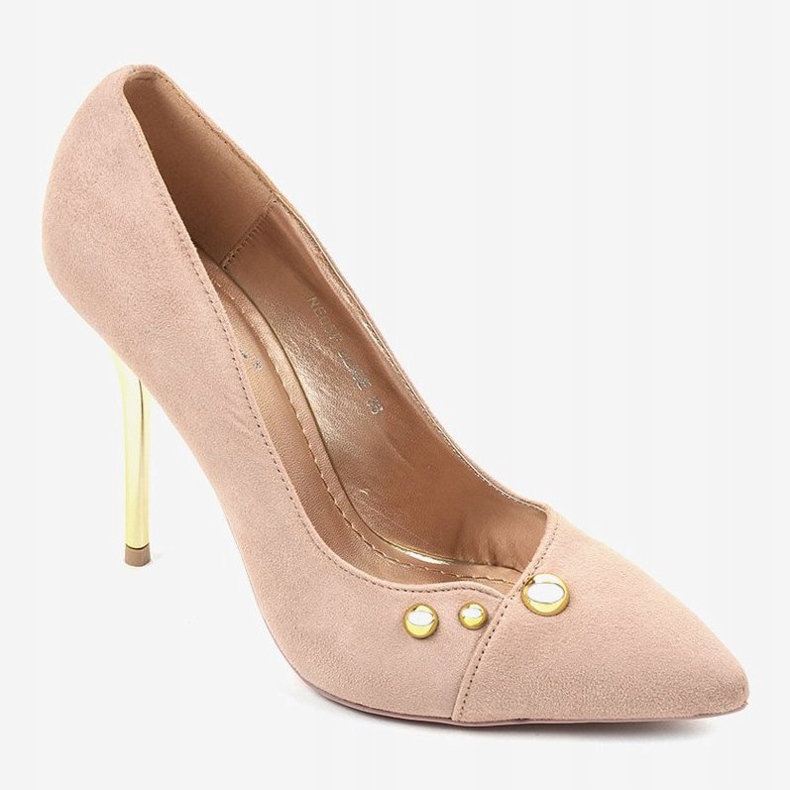 Salto alto bege clássico com tachas NE05P 1 Salto alto bege clássico com tachas NE05P 1