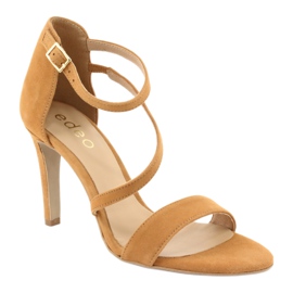 Edeo Sandálias de couro feminino em Szpilka 3344 Rude amarelo 1