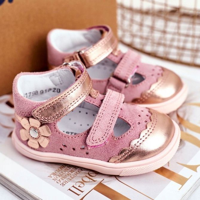 Bartek S.A. Sandálias infantis para meninas Bartek profilático T-81798-7 / 91P rosa 1 Bartek S.A. Sandálias infantis para meninas Bartek profilático T-81798-7 / 91P rosa 1