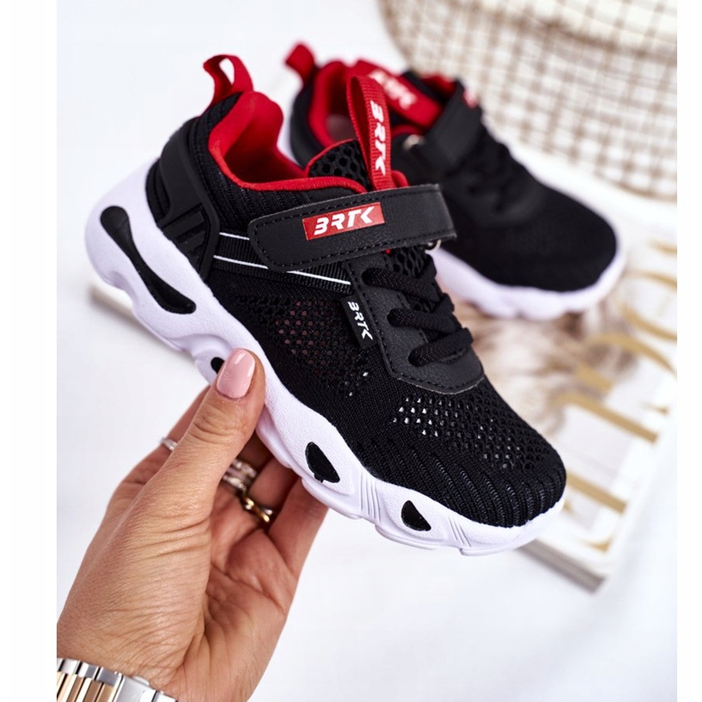 Bartek S.A. Sapatos esportivos infantis Bartek Black T-75214 / W35 preto 2