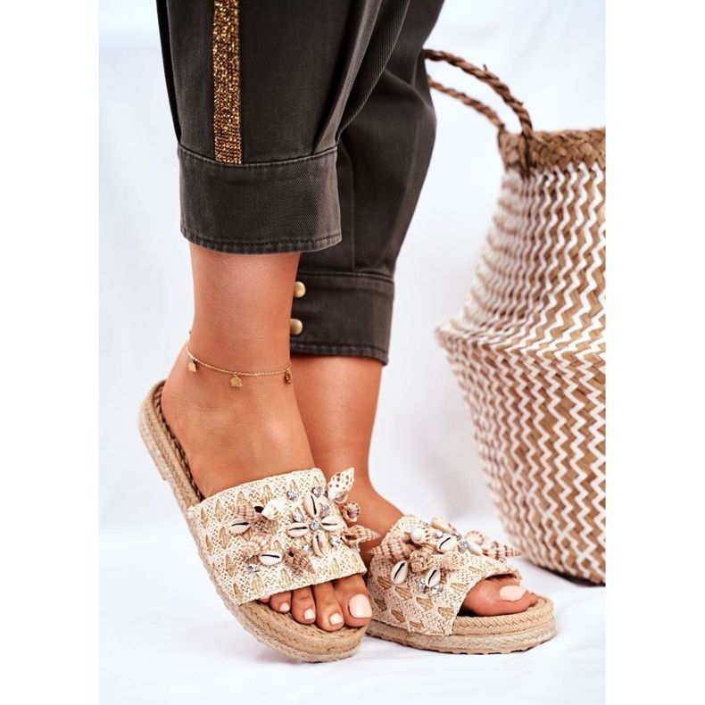 SEA Chinelos femininos com conchas bege verões 1