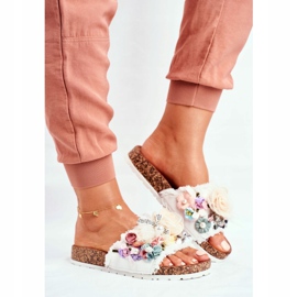 PS1 Chinelos femininos com flores brancas Enrissa branco multicolorido 1 PS1 Chinelos femininos com flores brancas Enrissa branco multicolorido 1
