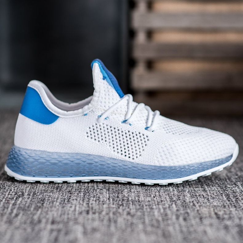 SHELOVET Tênis branco com orifícios 2