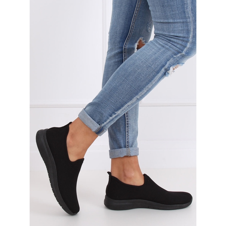 Sapatos esportivos pretos 7079 pretos 1