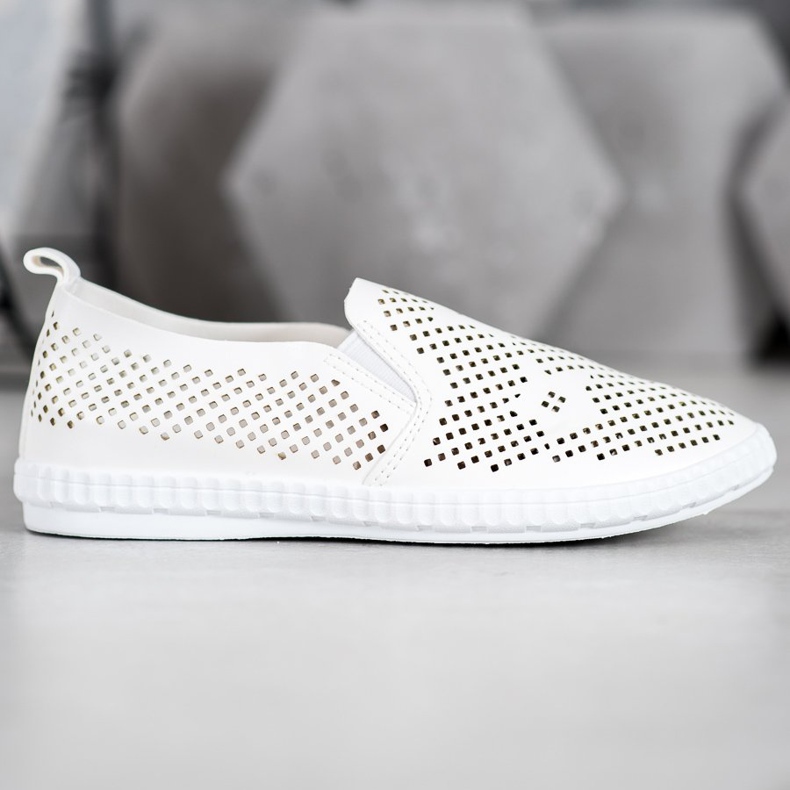 GOLL Slipons Brancos Abertos 1
