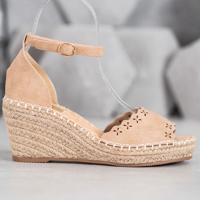 Evento Sandálias com padrão perfurado castanho 1