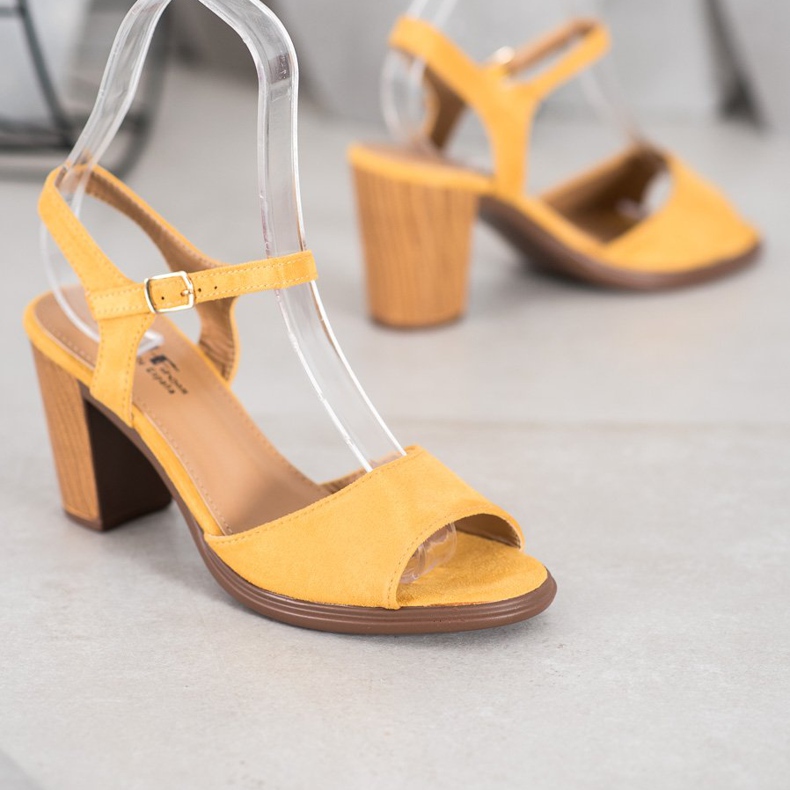 SHELOVET Sandálias de camurça amarela amarelo 2