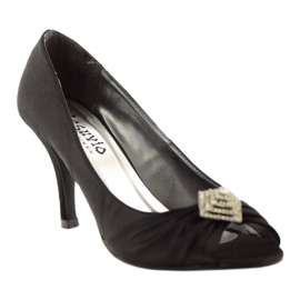 Bombas com decoração prata McArthur 05-bk preto 1