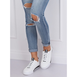 Tênis branco feminino CC-17 preto 1