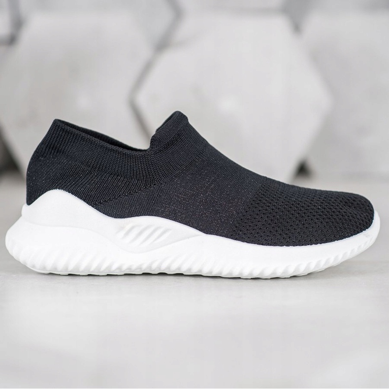 MCKEYLOR Sports Slipons preto 1