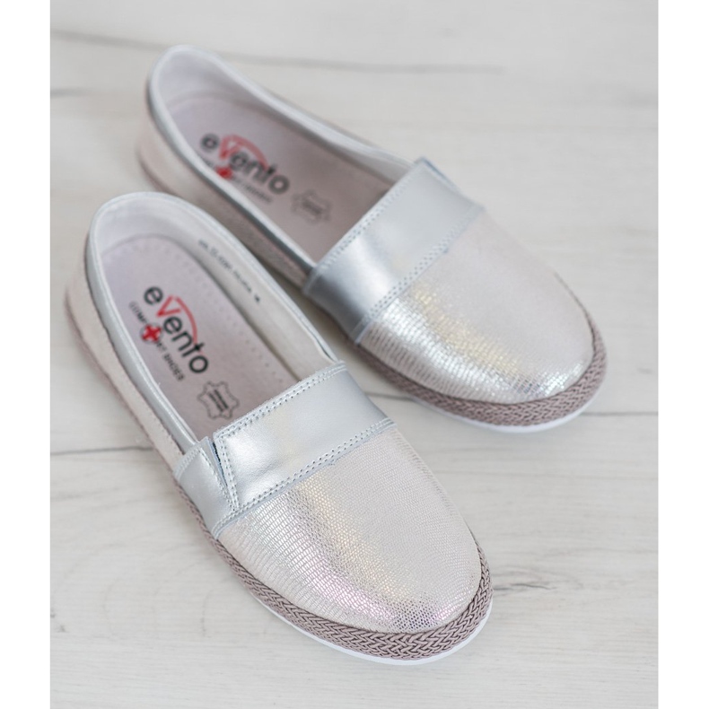 Evento Sapatilhas de prata confortáveis cinza 1 Evento Sapatilhas de prata confortáveis cinza 1