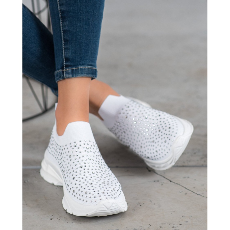 Renda Tênis Branco Com Cristais 1