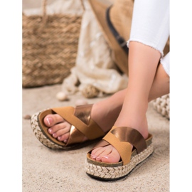 SHELOVET Chinelos na plataforma castanho amarelo 2