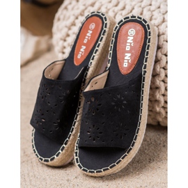 Nio Nio Chinelos em plataforma de palha preto 2