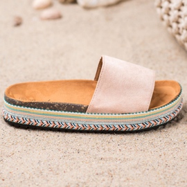 Renda Chinelos na plataforma marrom 2