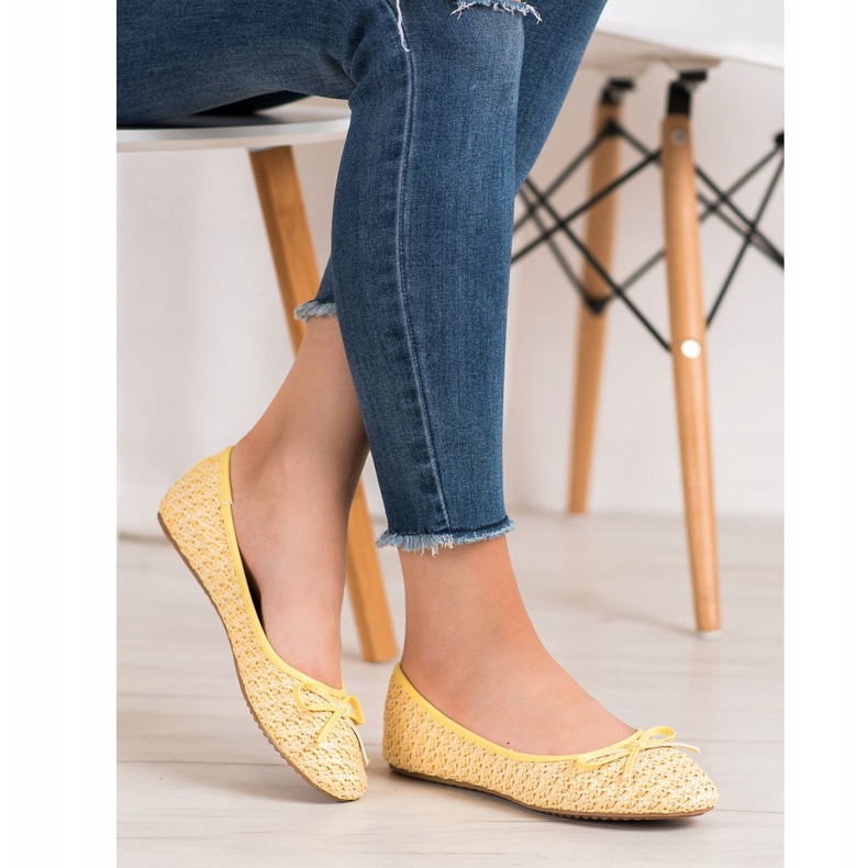 Small Swan Bailarinas trançadas amarelo 1 Small Swan Bailarinas trançadas amarelo 1
