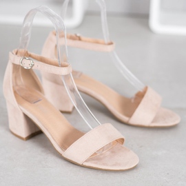 Diamantique Sandálias casuais em um bar marrom 1