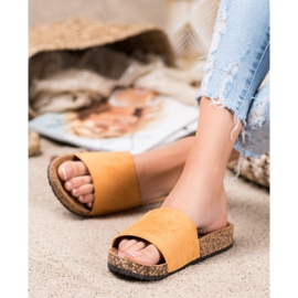 Nio Nio Chinelos clássicos na plataforma marrom 1