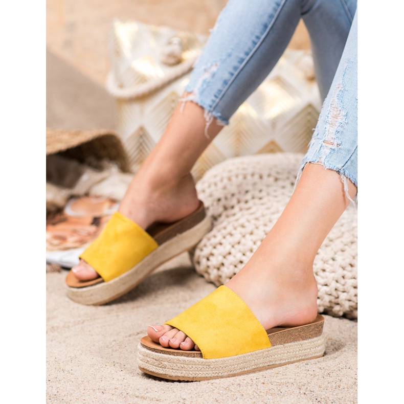 Renda Chinelos de camurça na plataforma amarelo 2