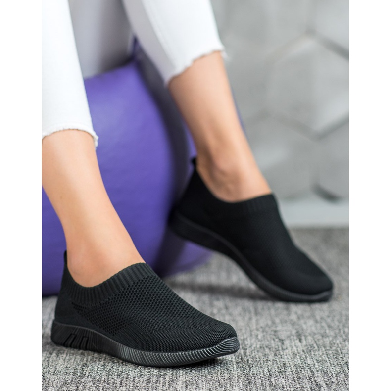 SHELOVET Slipons com aberturas confortáveis preto 2