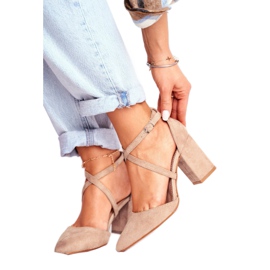 SEA Bombas femininas no salto no tráfego Bege Spitz 1