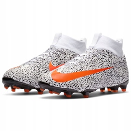 Chuteiras Nike Mercurial Superfly 7 Academy CR7 FG / MG Jr CV3182-180 multicolorido branco 1