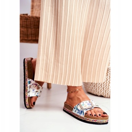 Chinelos femininos Big Star Metallic Pattern DD274127 branco 2