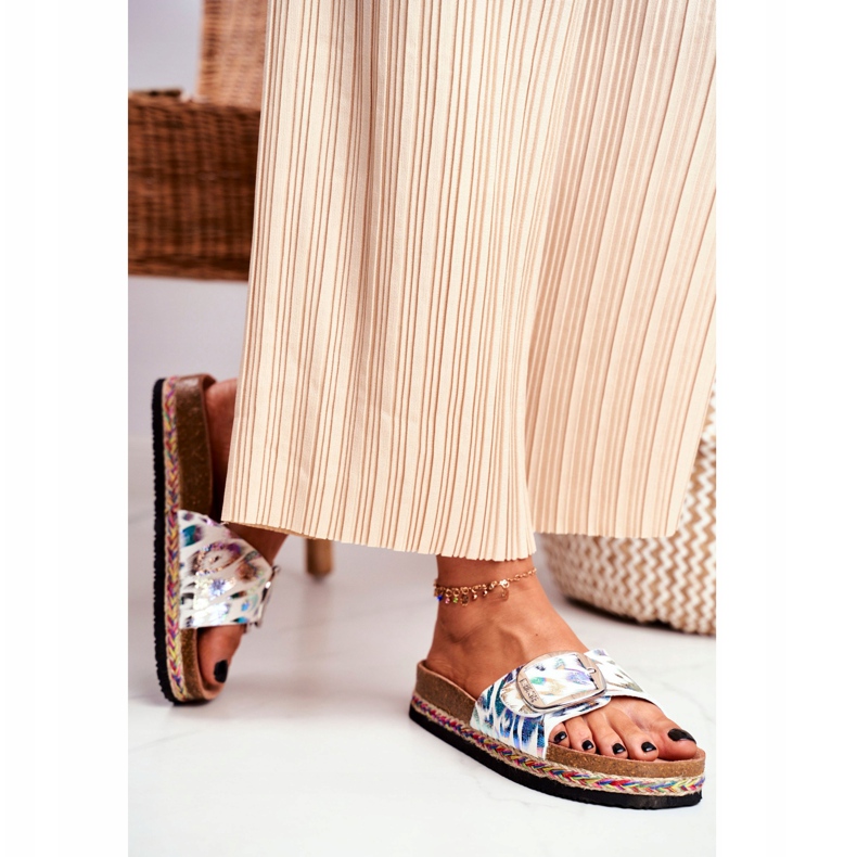 Chinelos femininos Big Star Metallic Pattern DD274127 branco 2