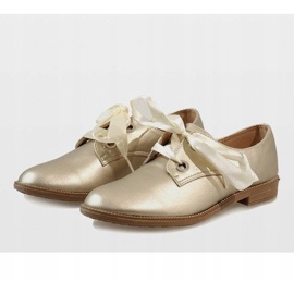 Sapatos com cordões dourados 188-233 amarelo 1