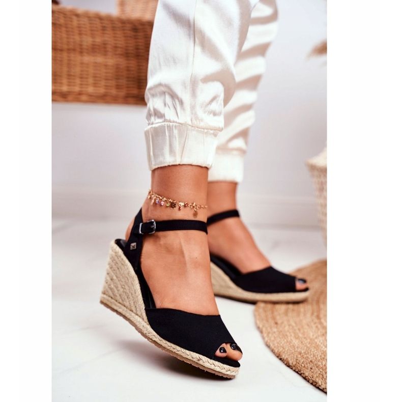 Sandálias femininas em cunha trançada Big Star Black DD274A209 preto 1