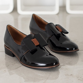 Bombas lacadas VINCEZA preto 1