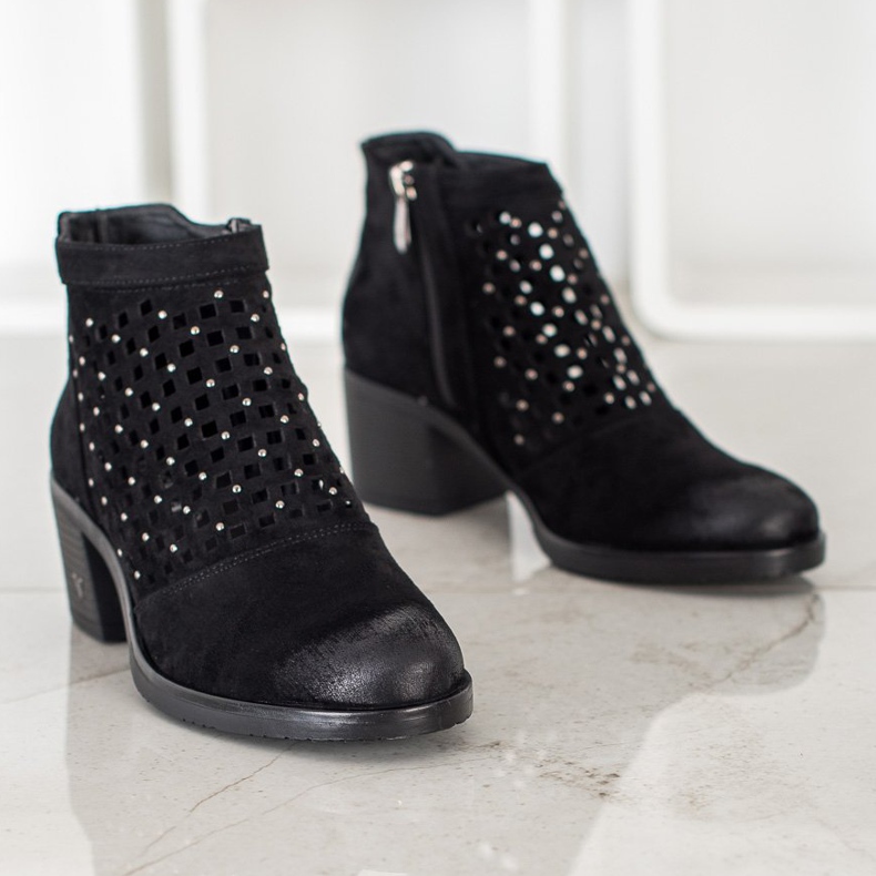 Botas com orifícios VINCEZA preto 1