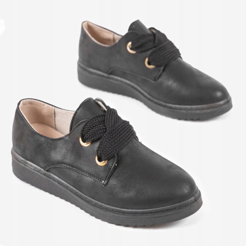 Tênis preto na cunha H-18 1