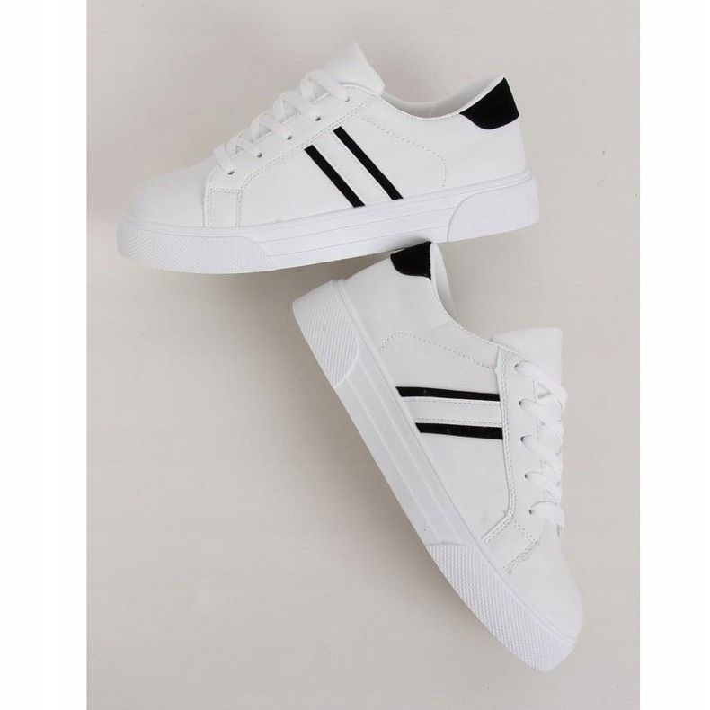 Tênis branco feminino CC-20 preto 1