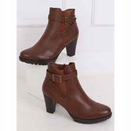 Botas marrons F-33 Camel com salto alto castanho 1