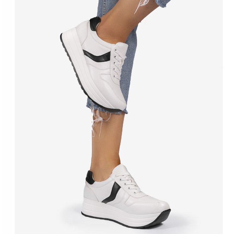 Sapatos esportivos brancos, tênis BK-20 1