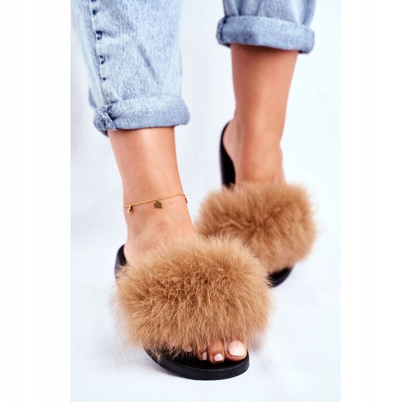 Chinelos femininos com pele natural Camel Bushido marrom 1