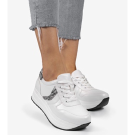 Sapatos esportivos brancos, tênis BK-20 1