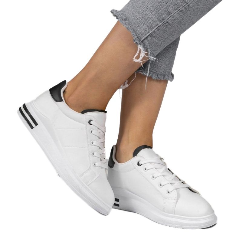 Tênis clássico branco LG20 preto 1