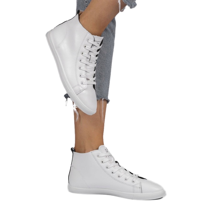 Tênis alto clássico feminino branco 9858 1