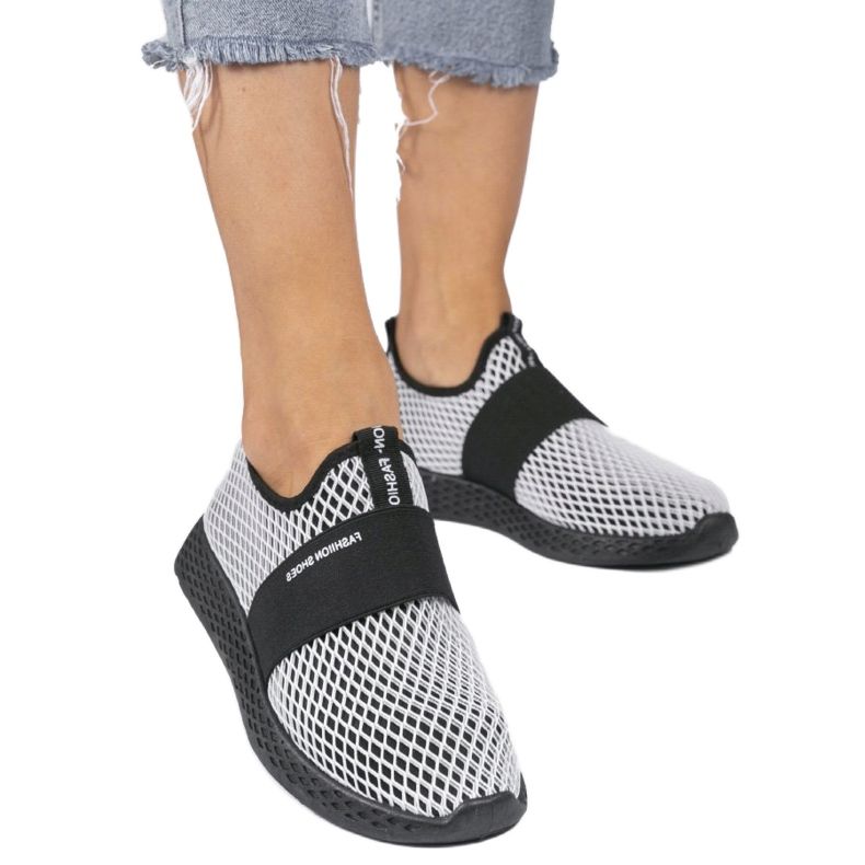 Sapatos esportivos pretos SJ1972-1 1