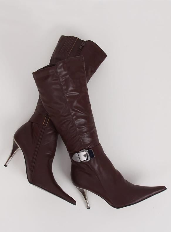 Botas em um pino 5137-73 Marrom castanho 1