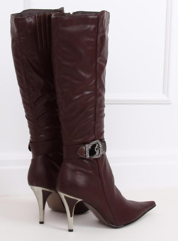 Botas em um pino 5137-73 Marrom 2