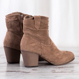 Bestelle Botas de cowboy clássicas com aberturas bege 2