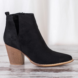 Erynn Botas de camurça com corte preto 1