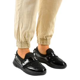 Calçado desportivo de encaixe preto B120 1