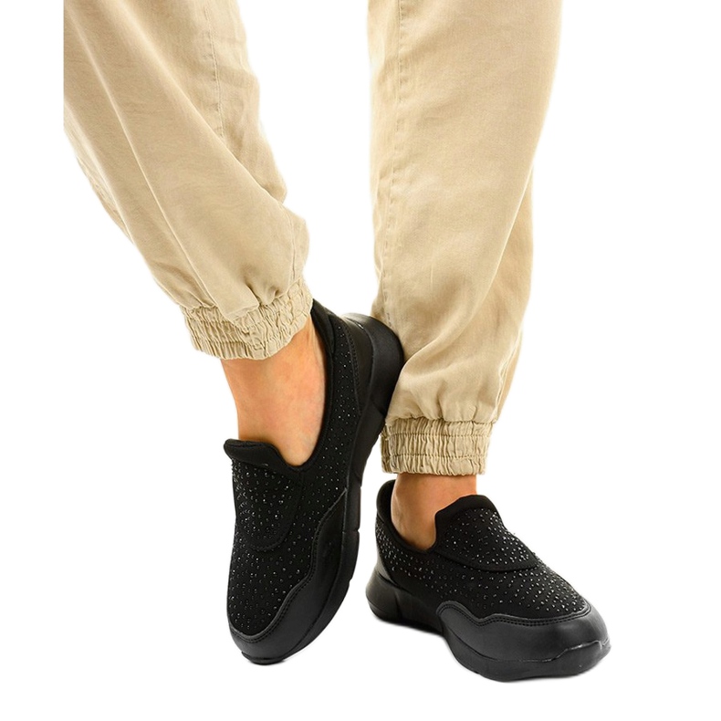 Calçado desportivo de encaixe preto B84 1