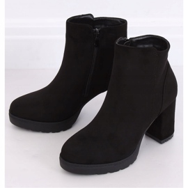 Botas pretas no protetor preto 4144 Preto 2