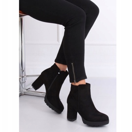 Botas pretas no protetor preto 4144 Preto 1