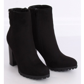 Botas com salto estável preto 5247 Preto 2